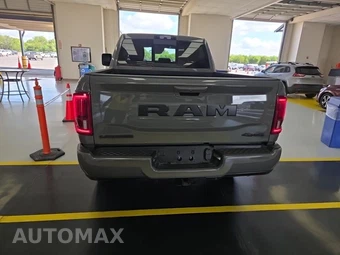 2026 Ram 2500 Laramie Crew Cab Medium Bed - miniatura 5