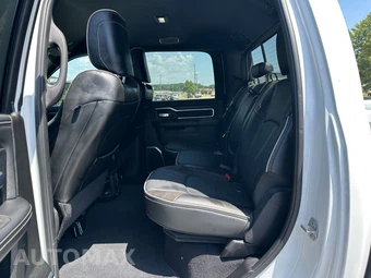 2026 Ram 2500 Laramie Crew Cab Medium Bed - miniatura 14