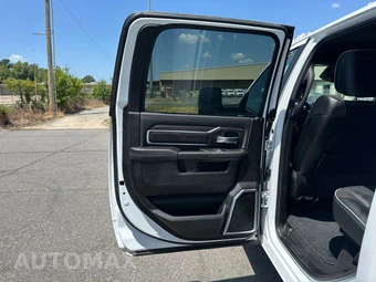 2026 Ram 2500 Laramie Crew Cab Medium Bed - miniatura 16