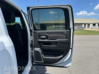2026 Ram 2500 Laramie Crew Cab Medium Bed - miniatura 18