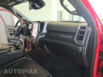 2026 Ram 2500 Laramie Crew Cab Medium Bed - miniatura 18