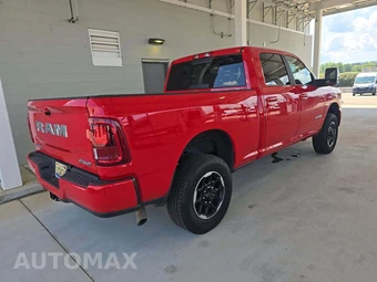 2026 Ram 2500 Laramie Crew Cab Medium Bed - miniatura 3