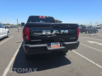 2026 Ram 2500 Laramie Crew Cab Medium Bed – miniatura 5