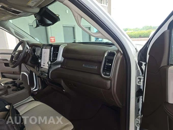2026 Ram 2500 Laramie Crew Cab Medium Bed – miniatura 19