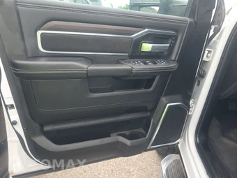 2026 Ram 2500 Laramie Crew Cab Medium Bed - miniatura 9