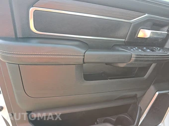 2026 Ram 2500 Laramie Crew Cab Medium Bed - miniatura 9