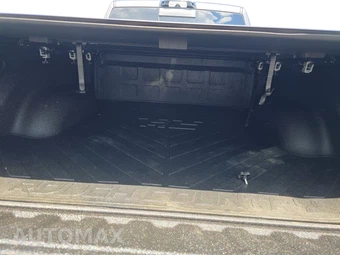 2026 Ram 2500 Laramie Extended Crew Cab Medium Bed – miniatura 16
