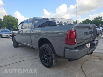 2026 Ram 2500 Laramie Extended Crew Cab Medium Bed – miniatura 4