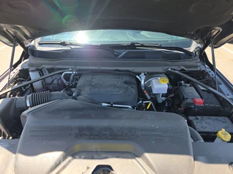 2026 Ram 2500 Limited Crew Cab Medium Bed – miniatura 15