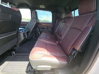 2026 Ram 2500 Limited Extended Crew Cab Medium Bed – miniatura 13