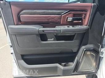 2026 Ram 2500 Limited Extended Crew Cab Medium Bed – miniatura 9
