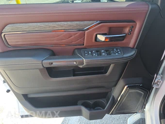 2026 Ram 2500 Limited Extended Crew Cab Medium Bed – miniatura 9