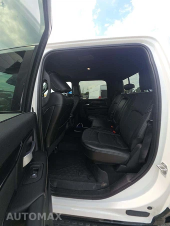 2026 Ram 2500 Power Wagon Crew Cab Medium Bed – miniatura 10