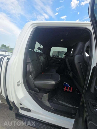 2026 Ram 2500 Power Wagon Crew Cab Medium Bed – miniatura 13