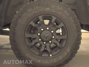 2026 Ram 2500 Power Wagon Crew Cab Medium Bed – miniatura 10