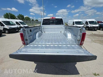 2026 Ram 2500 Power Wagon Crew Cab Medium Bed – miniatura 11