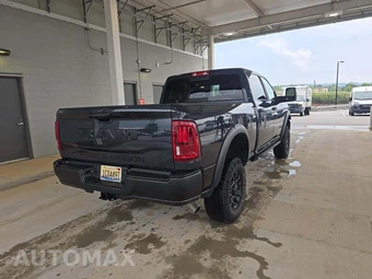 2026 Ram 2500 Power Wagon Crew Cab Medium Bed – miniatura 3