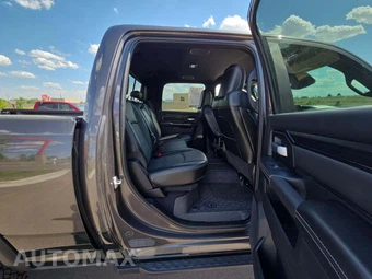 2026 Ram 2500 Power Wagon Crew Cab Medium Bed – miniatura 13