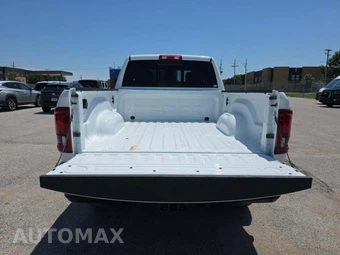 2026 Ram 2500 Power Wagon Crew Cab Medium Bed – miniatura 11