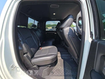 2026 Ram 2500 Power Wagon Crew Cab Medium Bed – miniatura 13