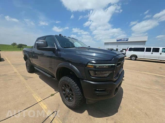 2026 Ram 2500 Power Wagon Crew Cab Medium Bed – miniatura 4