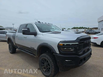 2026 Ram 2500 Power Wagon Crew Cab Medium Bed – miniatura 4