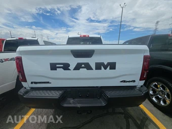 2026 Ram 2500 Rebel Crew Cab Medium Bed - miniatura 5