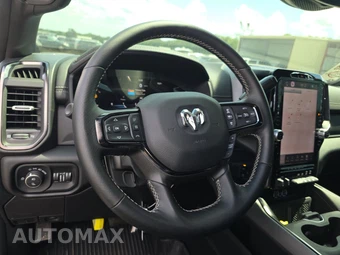 2026 Ram 2500 Rebel Crew Cab Medium Bed – miniatura 10