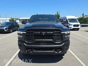 2026 Ram 2500 Rebel Crew Cab Medium Bed - miniatura 2