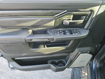 2026 Ram 2500 Rebel Crew Cab Medium Bed - miniatura 9