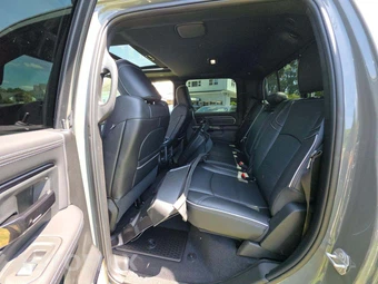 2026 Ram 2500 Rebel Crew Cab Medium Bed – miniatura 13