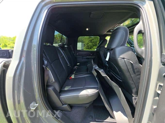 2026 Ram 2500 Rebel Crew Cab Medium Bed – miniatura 16