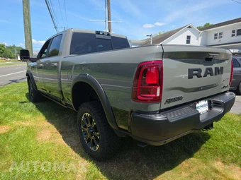 2026 Ram 2500 Rebel Crew Cab Medium Bed – miniatura 2