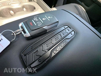 2026 Ram 2500 Rebel Crew Cab Medium Bed – miniatura 8