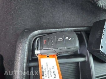 2026 Ram 2500 Tradesman Crew Cab Medium Bed – miniatura 8