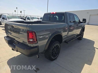 2026 Ram 2500 Tradesman Crew Cab Medium Bed – miniatura 3