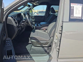 2026 Ram 2500 Tradesman Crew Cab Medium Bed – miniatura 6