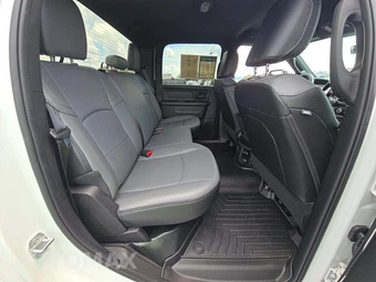 2026 Ram 2500 Tradesman Crew Cab Medium Bed - miniatura 13