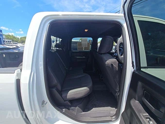 2026 Ram 2500 Tradesman Crew Cab Medium Bed - miniatura 16
