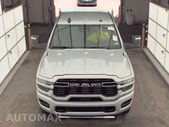 2026 Ram 3500 Big Horn Crew Cab Medium Bed - miniatura 2