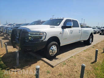 2026 Ram 3500 Laramie Crew Cab Long Bed DRW