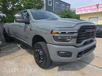 2026 Ram 3500 Laramie Crew Cab Long Bed DRW – miniatura 4