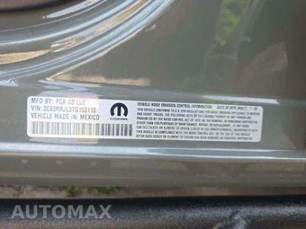 2026 Ram 3500 Laramie Crew Cab Long Bed DRW – miniatura 5