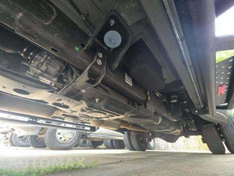 2026 Ram 3500 Laramie Crew Cab Long Bed DRW – miniatura 7