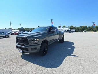 2026 Ram 3500 Laramie Extended Crew Cab Medium Bed DRW