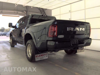 2026 Ram 3500 Longhorn Extended Crew Cab Medium Bed DRW – miniatura 6