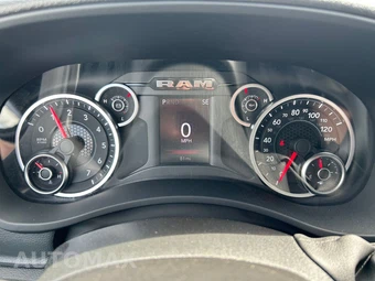 2026 Ram 3500 Tradesman Crew Cab Long Bed - miniatura 21
