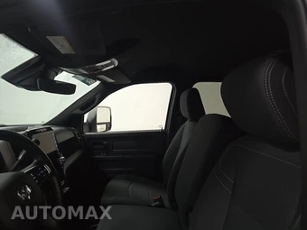 2026 Ram 3500 Tradesman Crew Cab Long Bed DRW - miniatura 17