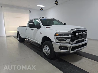 2026 Ram 3500 Tradesman Crew Cab Long Bed DRW - miniatura 3