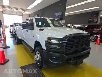 2026 Ram 3500 Tradesman Crew Cab Long Bed DRW - miniatura 3
